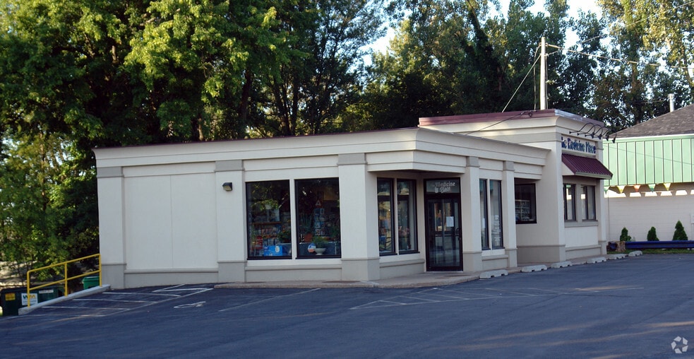 601 S Main St, North Syracuse, NY for sale - Primary Photo - Image 1 of 1