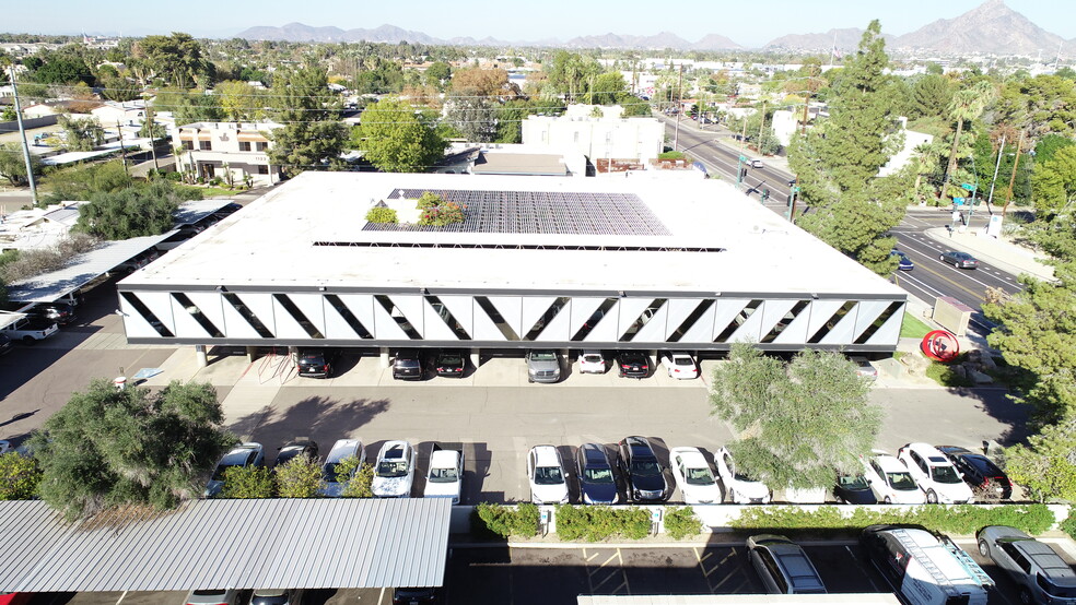 4450 N 12th St, Phoenix, AZ for lease - Primary Photo - Image 1 of 14