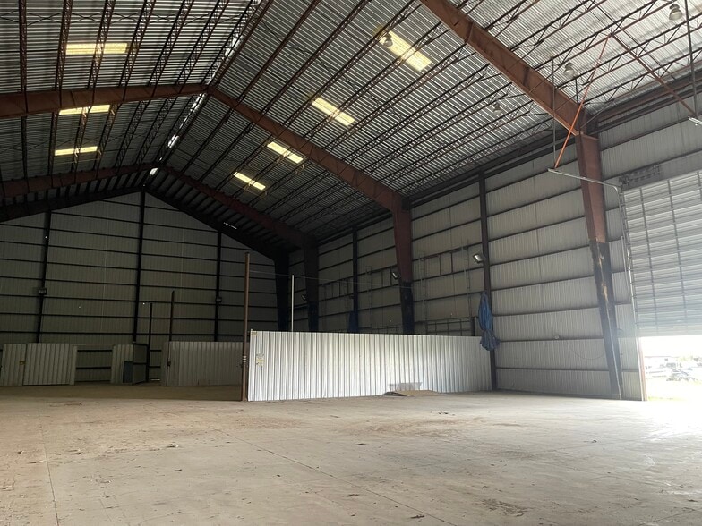 9092 Green Rd, Converse, TX for lease - Building Photo - Image 2 of 8