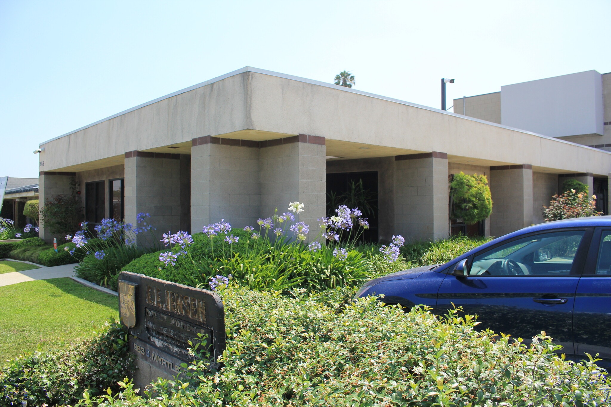 1943 S Myrtle Ave, Monrovia, CA for lease Building Photo- Image 1 of 14