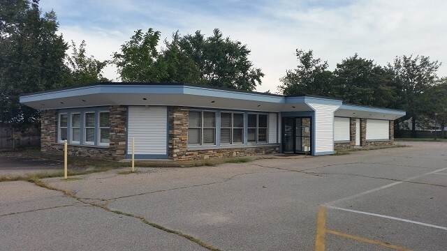 1589 Fall River Ave, Seekonk, MA for sale Building Photo- Image 1 of 1