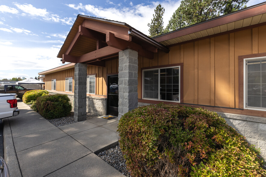 690 W Capstone Ct, Hayden, ID for sale - Building Photo - Image 2 of 15