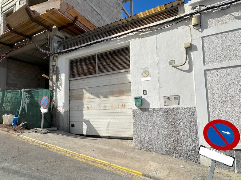 Luchana, 40, Las Palmas de Gran Canaria, Las Palmas for sale - Building Photo - Image 3 of 22