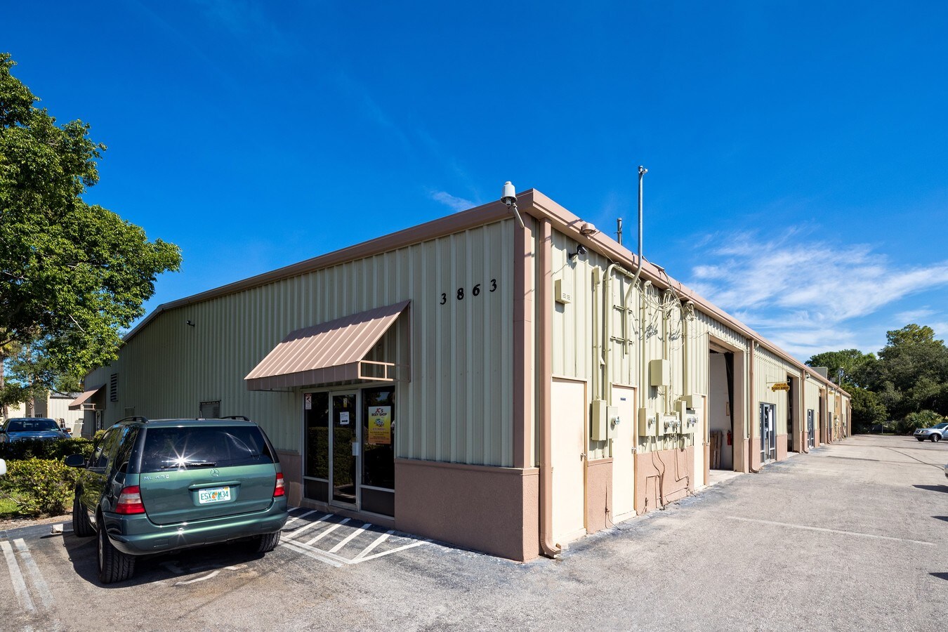 3863 Enterprise Ave, Naples, FL 34104