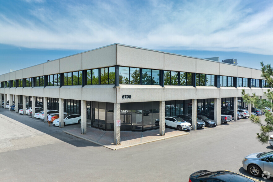 6705 Tomken Rd, Mississauga, ON for lease - Building Photo - Image 1 of 7