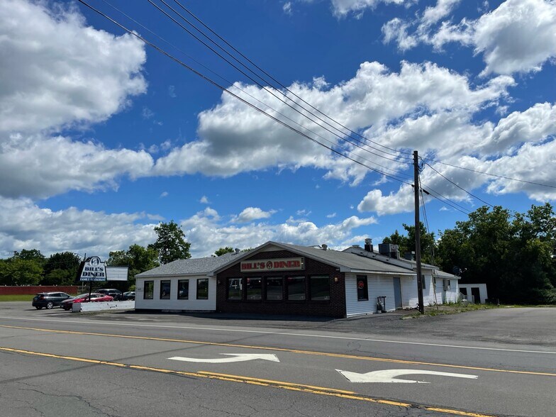 6082 State Highway 12, Norwich, NY for lease - Primary Photo - Image 1 of 5