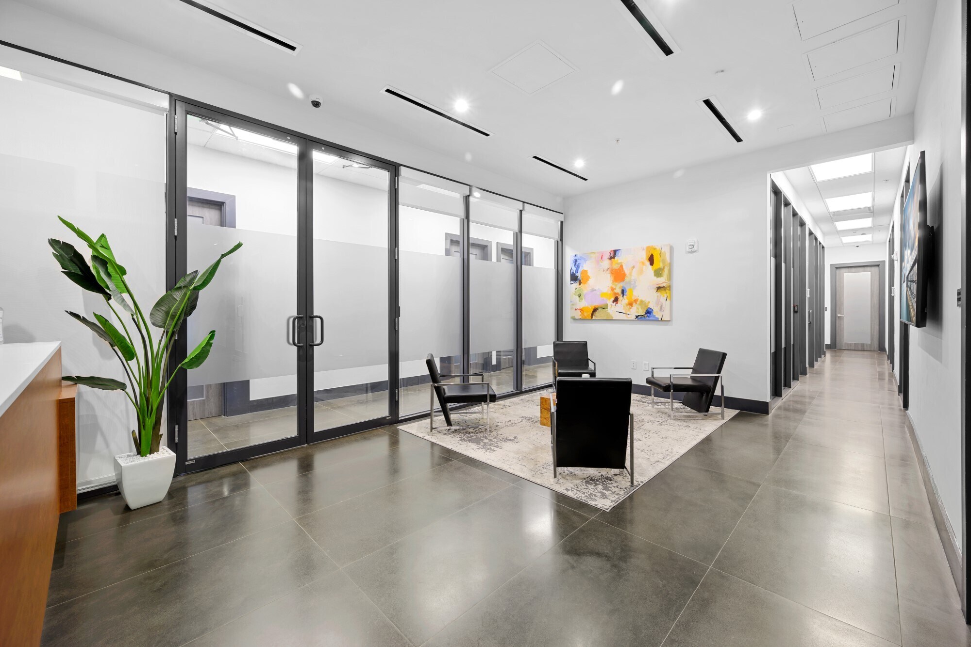 19790 W Dixie Hwy, Aventura, FL for lease Building Photo- Image 1 of 19