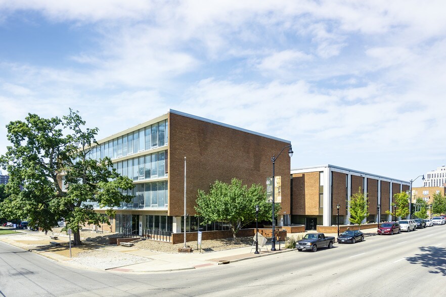 529 S 7th St, Springfield, IL for sale - Building Photo - Image 1 of 1