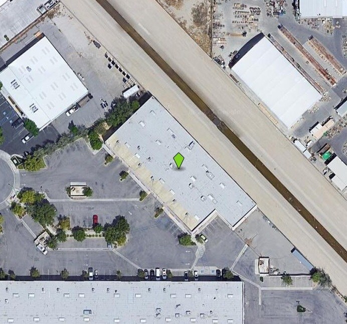 4300 Resnik Ct, Bakersfield, CA for lease Primary Photo- Image 1 of 4