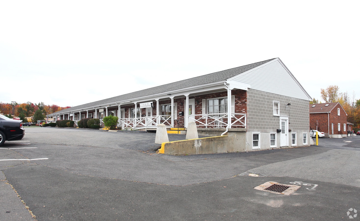 77 Hazard Ave, Enfield, CT 06082