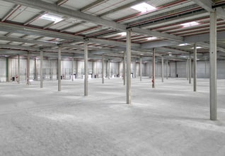  for lease Interior Photo- Image 1 of 1