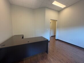7700 W Highway 71, Austin, TX for lease Interior Photo- Image 1 of 9