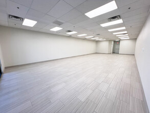 5300 S Eastern Ave, Las Vegas, NV for lease Interior Photo- Image 1 of 3