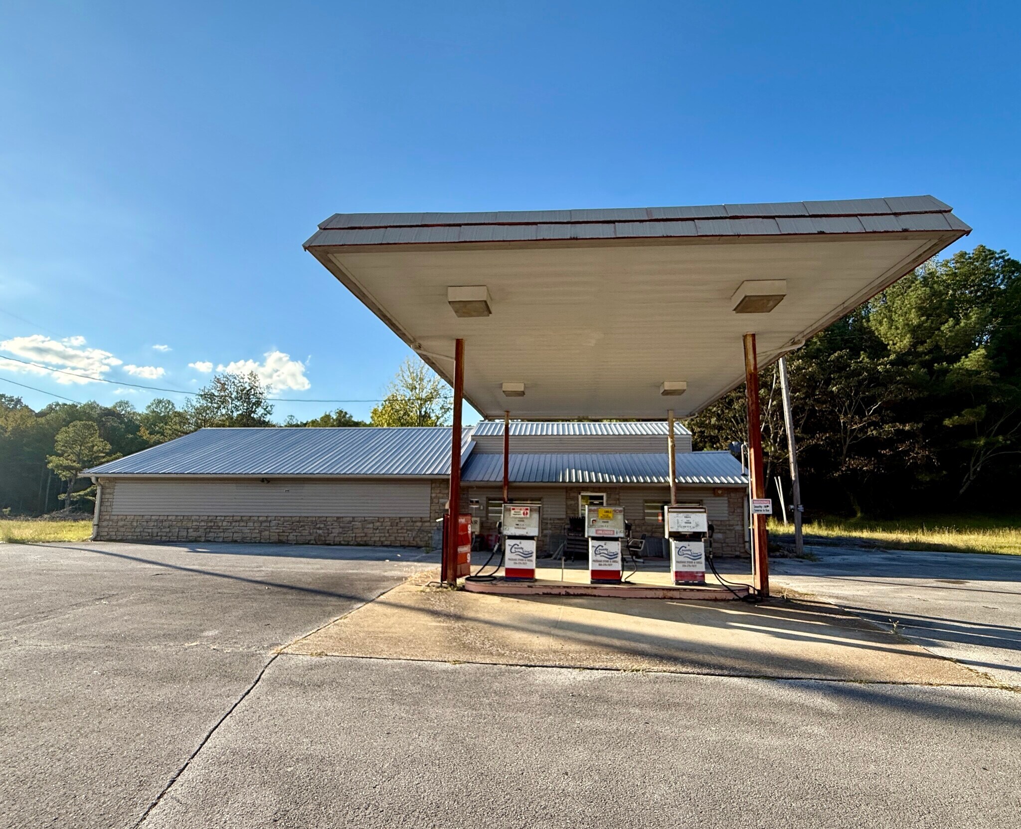 125 Highway 247, Russellville, AL for lease Interior Photo- Image 1 of 5