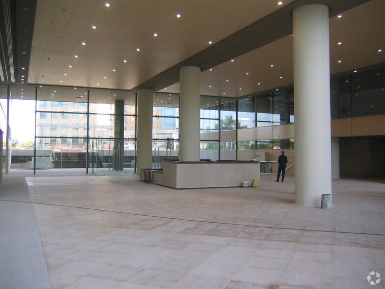 Avenida Barajas, 36, Alcobendas, Madrid for lease - Building Photo - Image 3 of 6