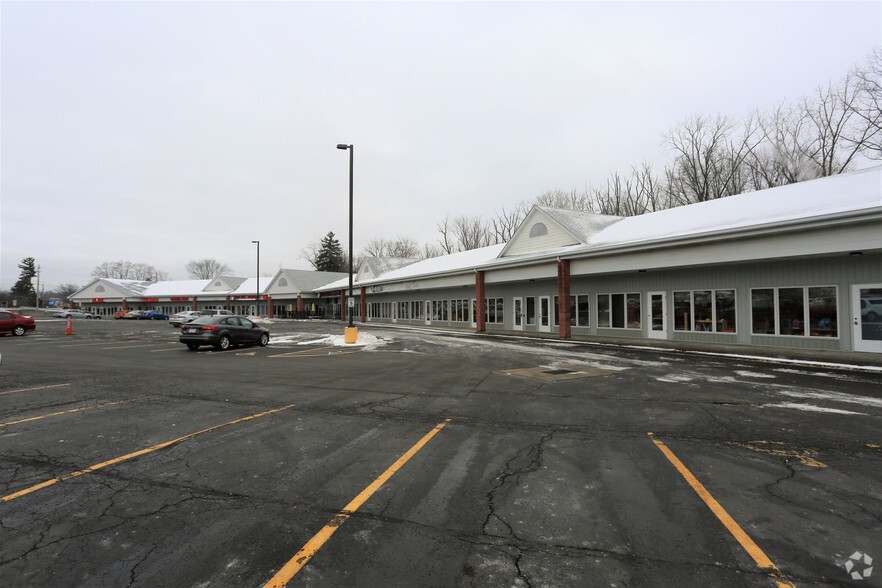 33101-33169 Center Ridge Rd, North Ridgeville, OH for lease - Building Photo - Image 3 of 4