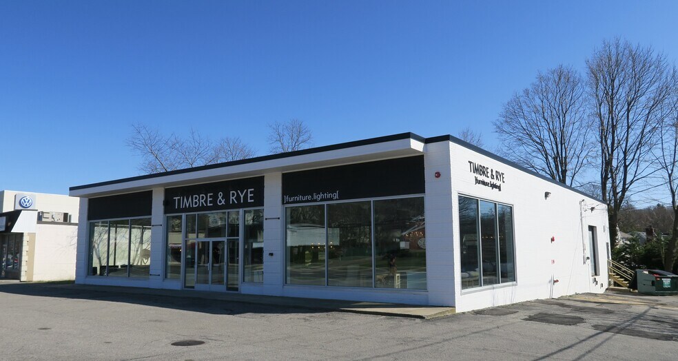 800 E Jericho Tpke, Huntington Station, NY for sale - Primary Photo - Image 1 of 1