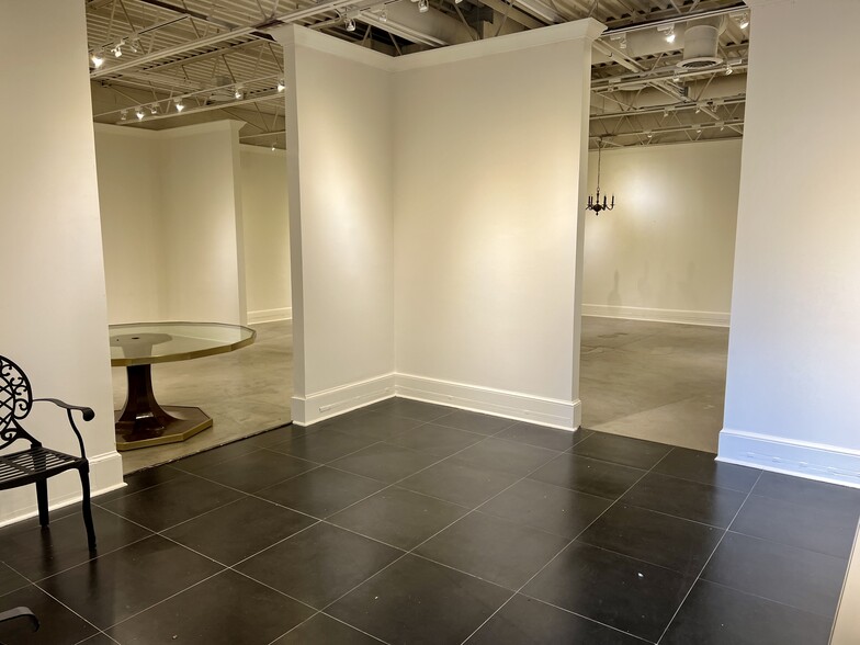 430 N Wrenn St, High Point, NC for lease - Building Photo - Image 3 of 10
