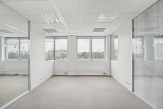 4 Avenue Laurent Cély, Asnières-sur-Seine for lease Interior Photo- Image 1 of 11