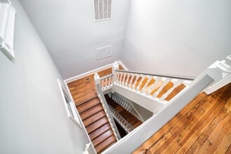 1 Baltimore Pl NW, Atlanta, GA for lease Interior Photo- Image 2 of 5