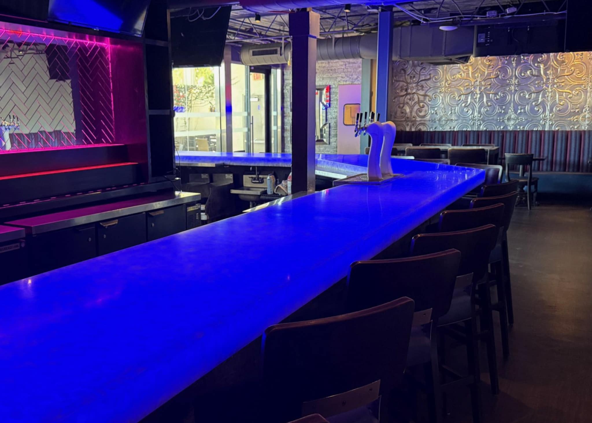 2702 W Kennedy Blvd, Tampa, FL for lease Interior Photo- Image 1 of 6
