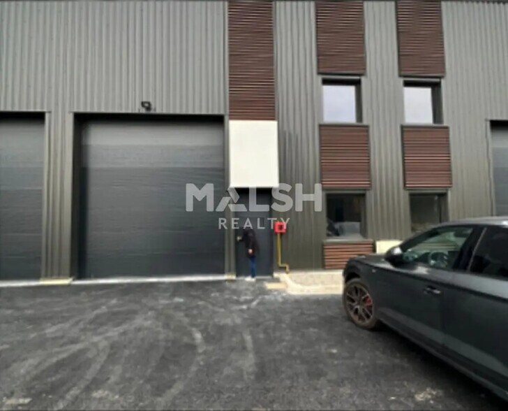 Flex in Villefranche-sur-Saône for lease - Building Photo - Image 1 of 2
