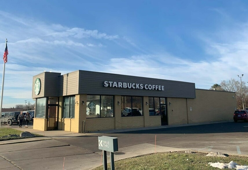 Starbucks and Development Land portfolio of 2 properties for sale on LoopNet.com - Building Photo - Image 1 of 8