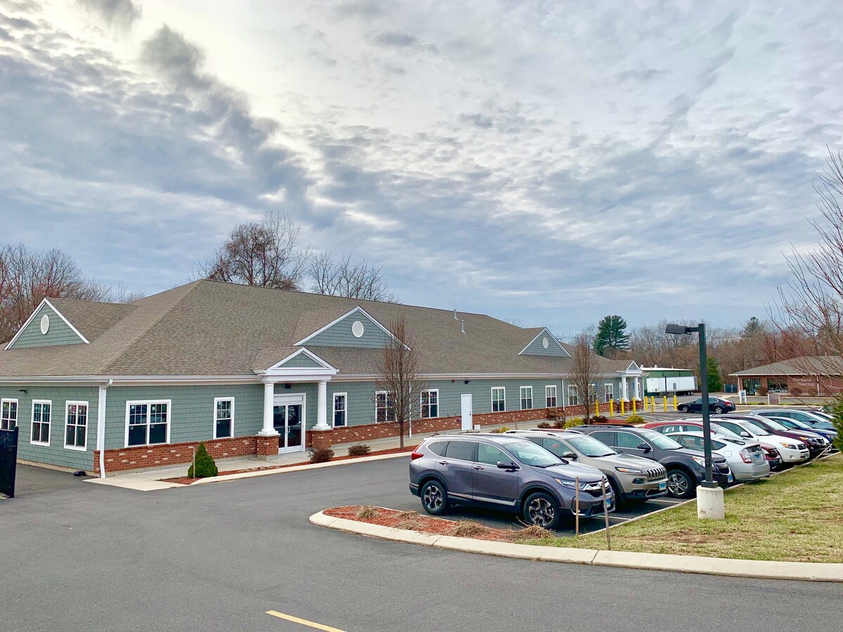 13 High St, Portland, CT 06480