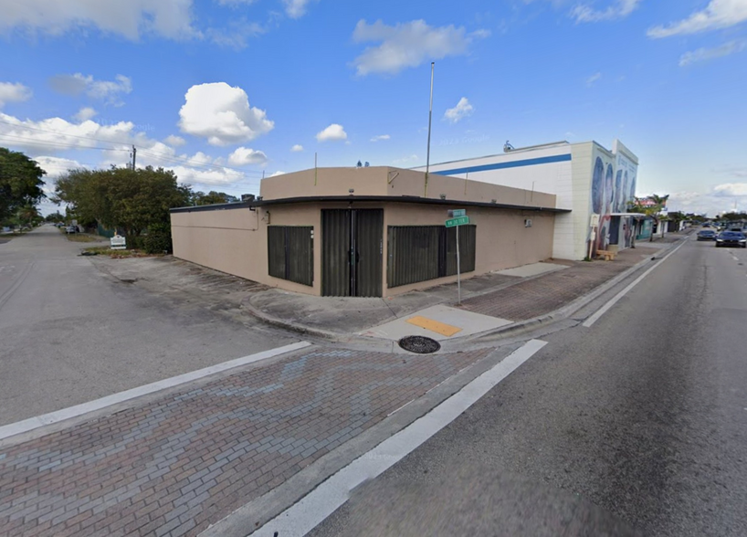 3045 W Broward Blvd, Fort Lauderdale, FL for sale - Building Photo - Image 1 of 14