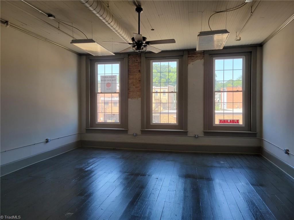 109 W Main St, Elkin, NC for sale Interior Photo- Image 1 of 1