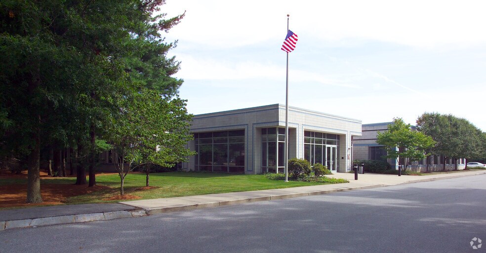 300 Foxborough Blvd, Foxborough, MA for lease - Building Photo - Image 3 of 11