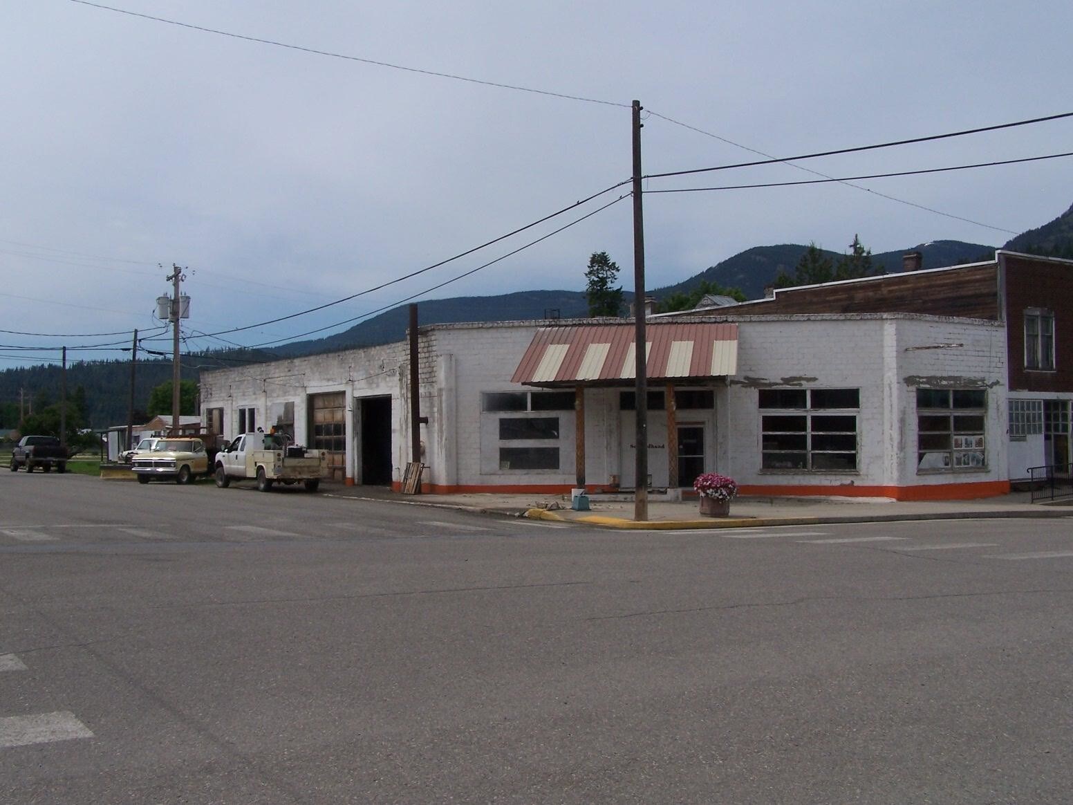 128 E 5th Ave, Metaline Falls, WA for sale Building Photo- Image 1 of 1