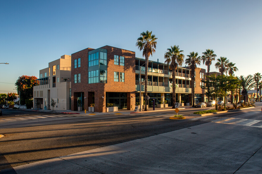 2300 Wilshire Blvd, Santa Monica, CA for lease - Building Photo - Image 3 of 9