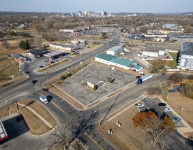 1245 Eastgate Dr SE, Rochester, MN for lease Building Photo- Image 2 of 17