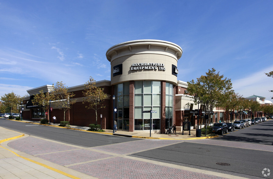 11880-11950 Grand Commons Ave, Fairfax, VA for lease - Building Photo - Image 1 of 23