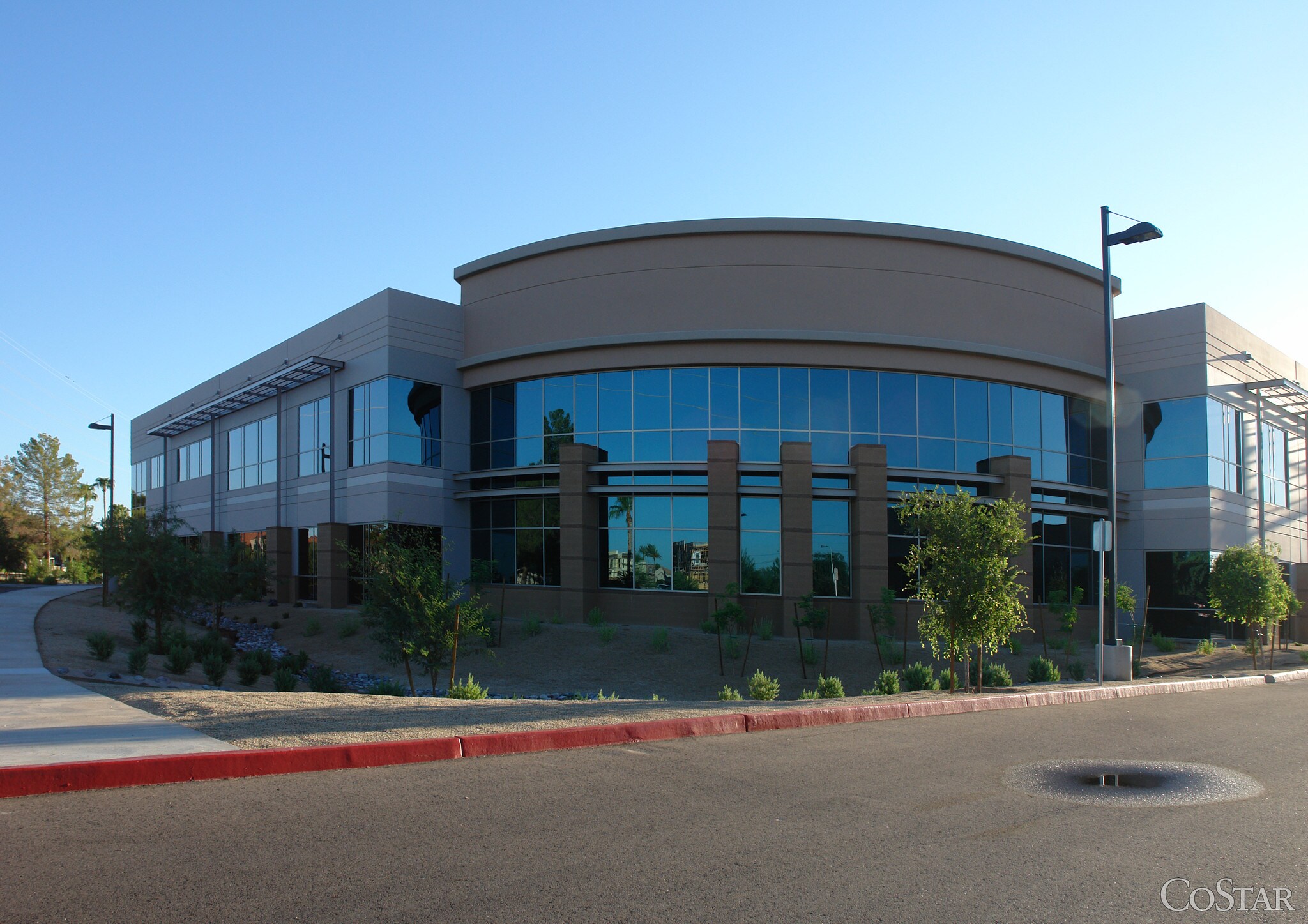 5670 W Chandler Blvd, Chandler, AZ for sale Primary Photo- Image 1 of 1