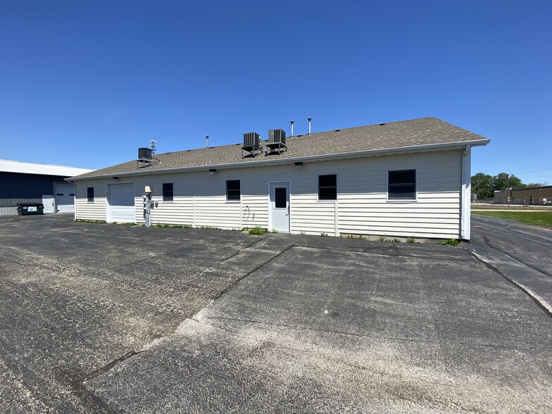 978 Crosby Ave, Sycamore, IL for lease - Other - Image 3 of 3