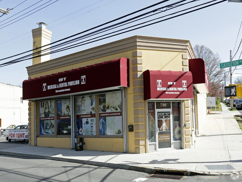 796 Castleton Ave, Staten Island, NY 10310