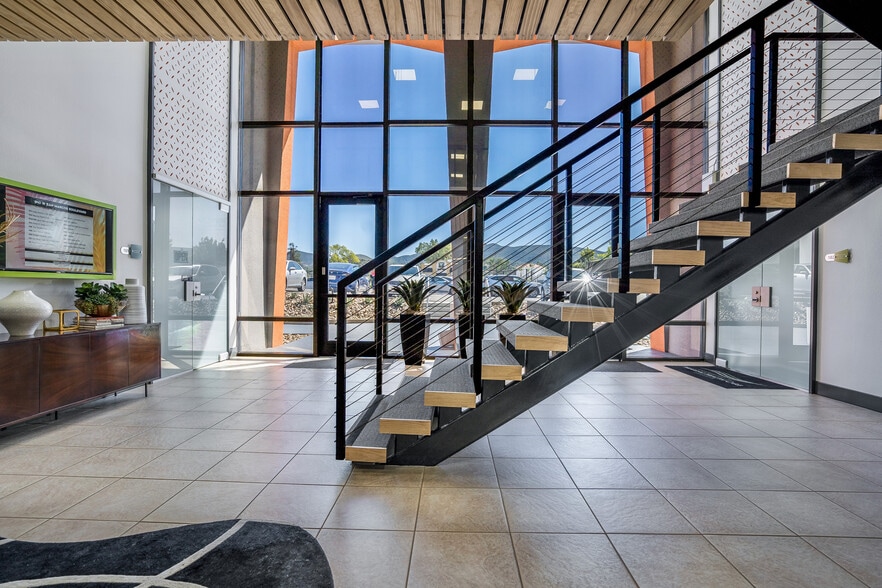 910 W San Marcos Blvd, San Marcos, CA for lease - Interior Photo - Image 3 of 35