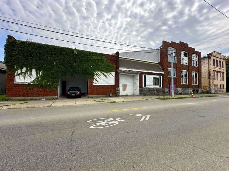 346-352 Xenia Ave, Dayton, OH for lease - Building Photo - Image 3 of 4