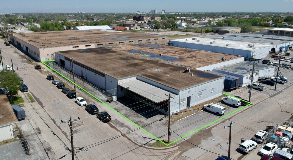 6601 Supply Row, Houston, TX for lease - Building Photo - Image 1 of 2