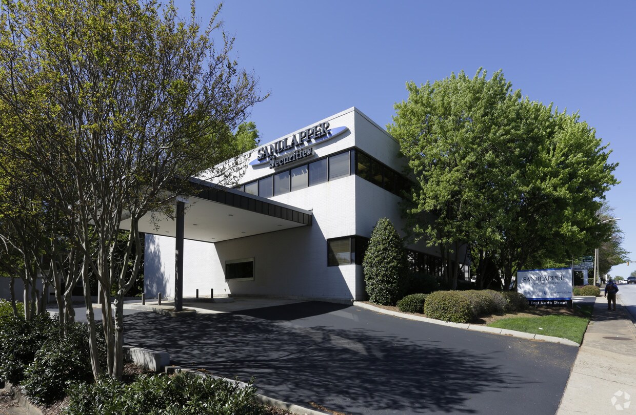 800 E North St, Greenville, SC 29601