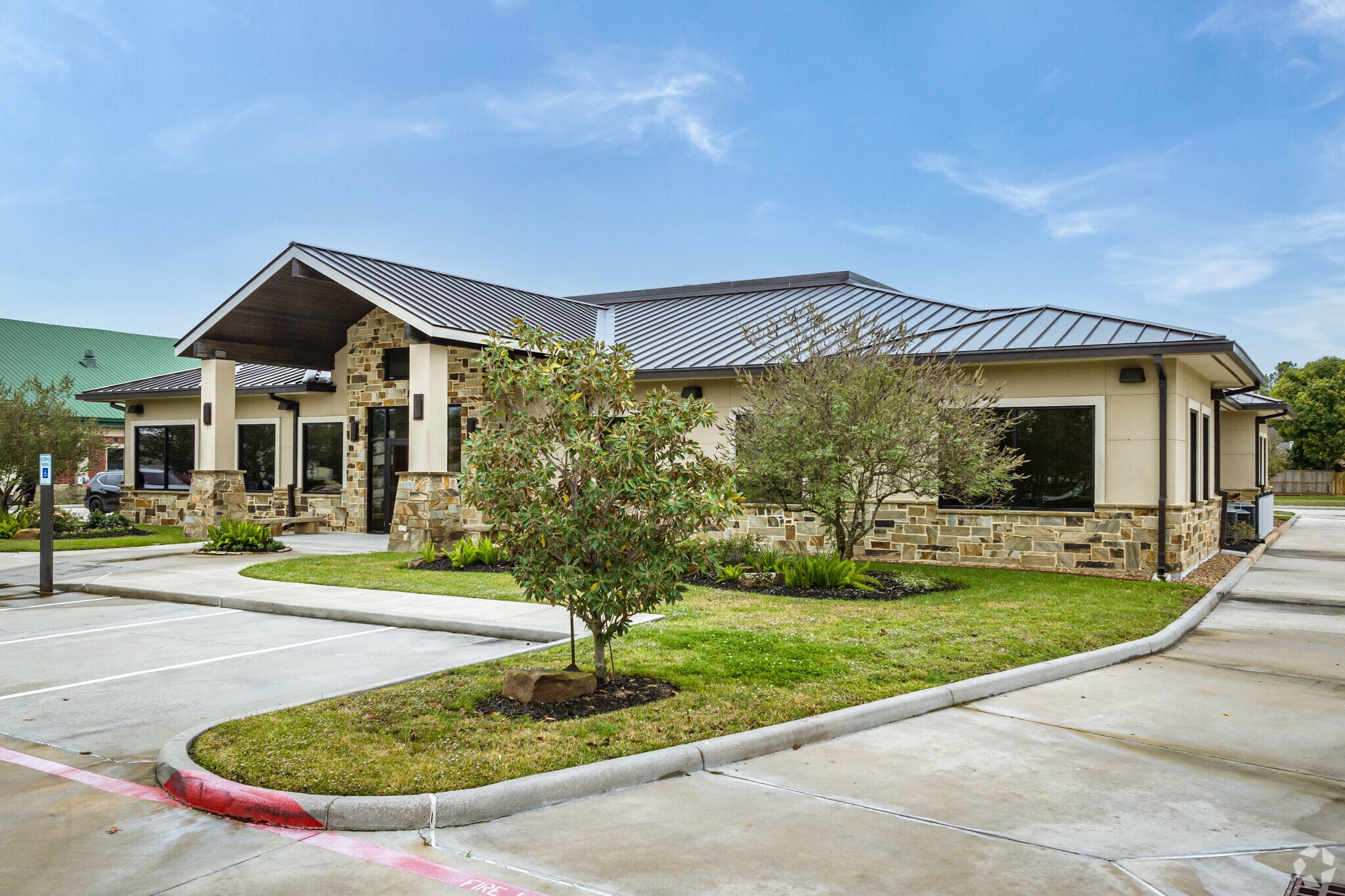 1416 E Broadway St, Pearland, TX for lease Primary Photo- Image 1 of 8