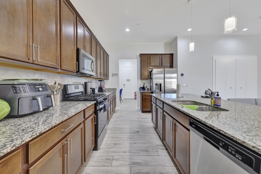 EXCEPTIONAL SURPRISE ALH INVESTMENT, Surprise, AZ for sale - Building Photo - Image 1 of 10