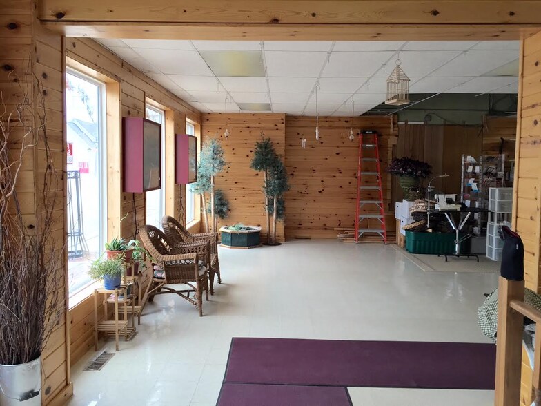 206 N Main Ave, Baudette, MN for sale - Interior Photo - Image 1 of 1