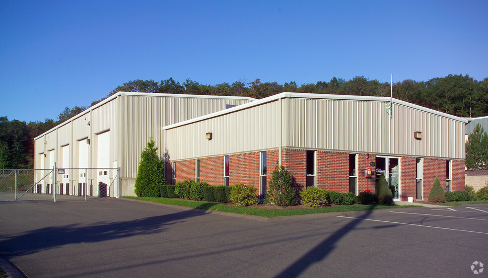 69 E Belcher Rd, Foxboro, MA for lease - Building Photo - Image 2 of 9