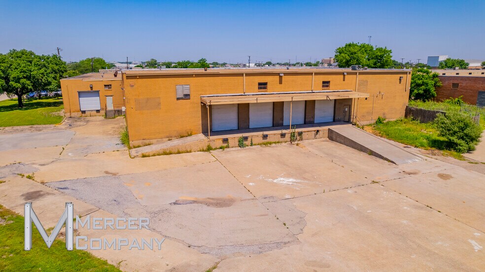 8330 Directors Row, Dallas, TX for lease - Aerial - Image 3 of 6