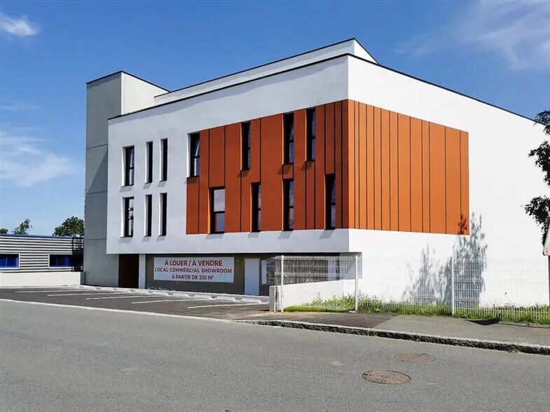 Office in Plérin for sale - Building Photo - Image 2 of 5