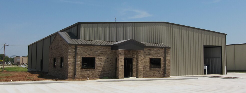 3000 Ann Arbor ave, Oklahoma City, OK for lease - Building Photo - Image 2 of 2