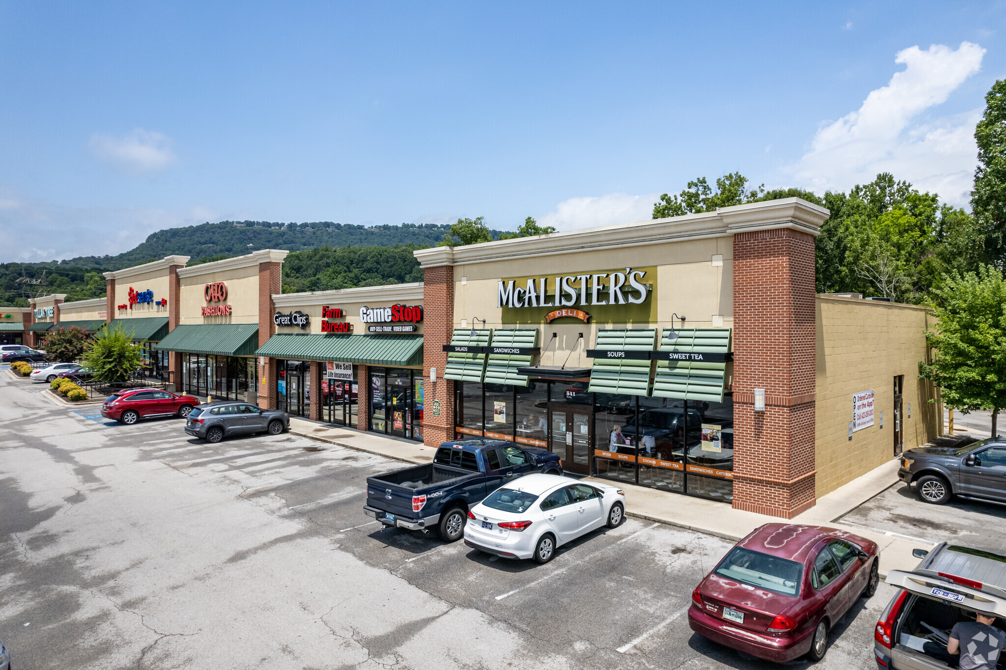 541 Signal Mountain Rd, Chattanooga, TN for lease Building Photo- Image 1 of 6